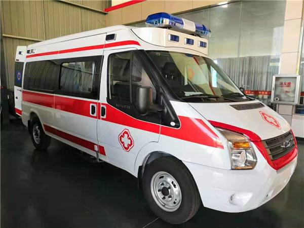 临湘市福特V362救护车
